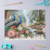 Elegante pauwen in bos met bloemen tissuepapier (Craft)