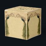 Elegante  Peacock Posh Bruiloft Favor Box Bedankdoosjes<br><div class="desc">Dit prachtige en elegante ontwerp, genaamd Elegant Peacock Posh Wedding, heeft een prachtig geïnspireerd design. De achtergrond is een griezelig ivoren patroon met roldesign boven en onder. Aan beide zijden zijn er twee beschilderde pauzes. Ideaal voor een stijl of een opulente bruiloft. Deze set bevat uitnodigingen, behalve datumkaarten, reactiekaarten, dankuwel...</div>