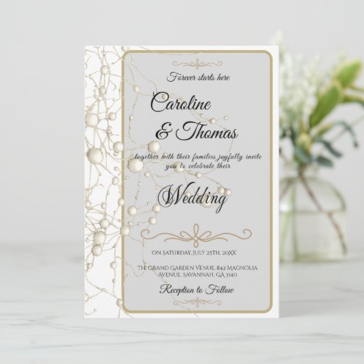Elegante Pearl Gold Script Wedding Romantische Par Kaart (Staand voorkant)