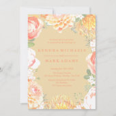 Elegante perzik bloemenkrans uitnodigingen (Voorkant)