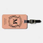 Elegante Perzik Monogram Wapenschild  Bagagelabel (Voorkant horizontaal)