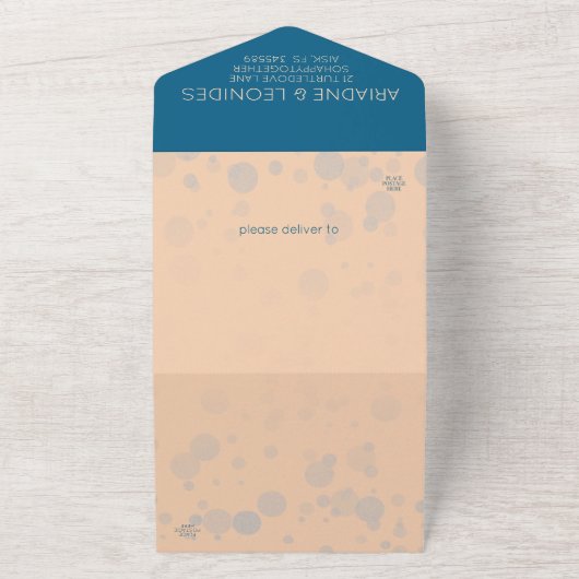 Elegante Perzik Oceanische Blauwe Bruiloft All In One Uitnodiging (Buitenkant)