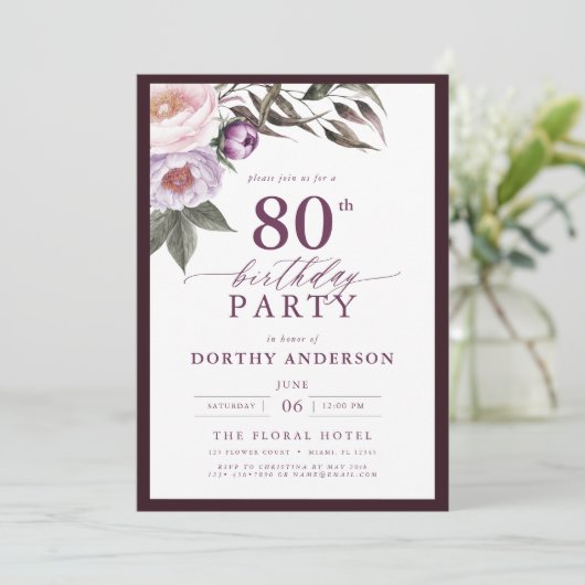 Elegante Plum Paarse Bloemen Script 80ste Verjaard Kaart (Staand voorkant)