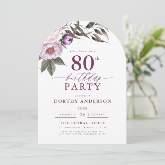 Elegante Plum Paarse Bloemen Script 80ste Verjaard Kaart (Staand voorkant)