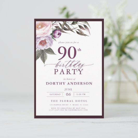 Elegante Plum Paarse Bloemen Script 90ste Verjaard Kaart (Staand voorkant)