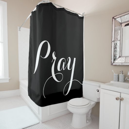 elegante PRAY script lettertype | Douchegordijn (In situ)