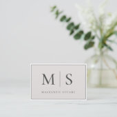 Elegante Professionele Eenvoudige Monogram Minimal Visitekaartje (Staand voorkant)