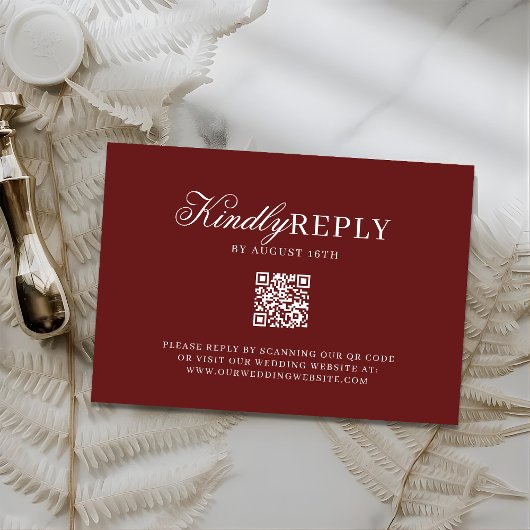 Elegante QR-code bordeauxrode trouw-RSVP kaart