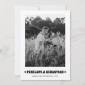 Elegante Retro Zwart & Wit Groovy Trendy bruiloft Kaart (Achterkant)