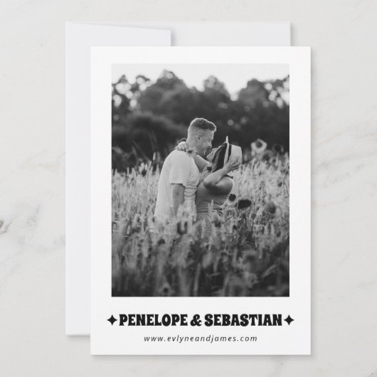 Elegante Retro Zwart & Wit Groovy Trendy bruiloft Kaart (Achterkant)