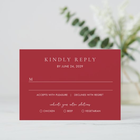 Elegante Robijnrode Moderne Trouwdag RSVP Kaartje (Staand voorkant)