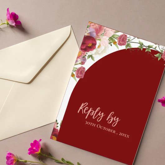 Elegante rode boog blos perzik bloemen bruiloft RSVP kaartje