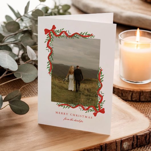 Elegante rode boog met groen Foto Kerstmis Feestdagen Kaart