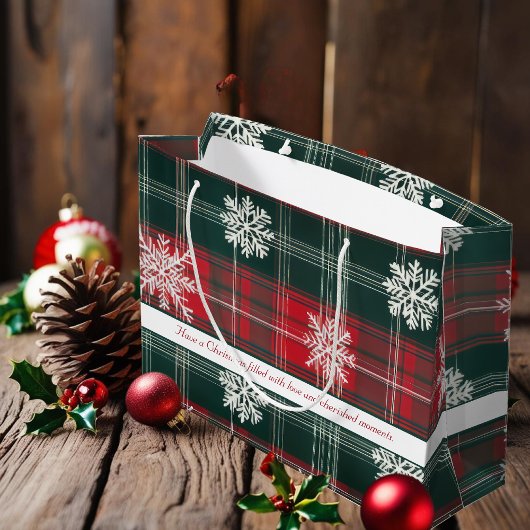 Elegante rode en groene sneeuwvlokken plaid patron groot cadeauzakje
