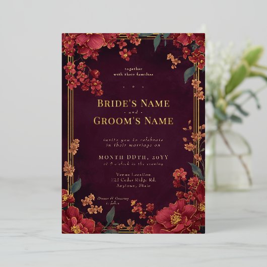 Elegante Rode Juweel Tone Floral Wedding Folie Uitnodiging (Staand Voorkant)