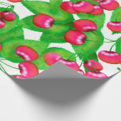 Elegante rode kersen en groen blad patroon | cadeaupapier (Hoek)