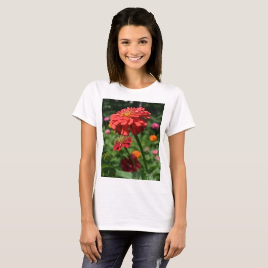 Elegante rode oranje bloementuin t-shirt (Voorkant volledig)
