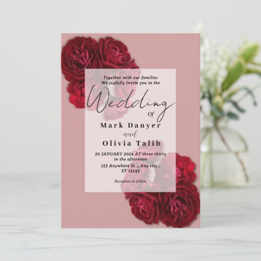 Elegante rode roos bruiloft uitnodiging – Romantis (Staand voorkant)