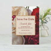Elegante rode roos & crème pioenroos save the date (Staand voorkant)