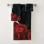 Elegante Rode Rozen Gotische Suiker Schedel Vrouw Bad Handdoek (Insitu)