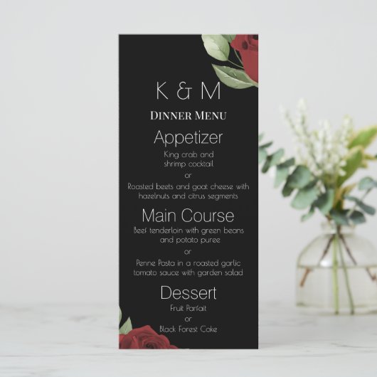 Elegante rode rozen op zwart menu (Staand voorkant)