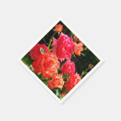 Elegante rode sinaasappel koraal rozen roos tuin servetten (Hoek)