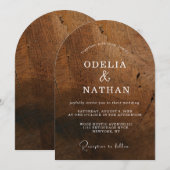 Elegante roestige houtnerfstructuur Gebogen bruilo Kaart (Voorkant / Achterkant)