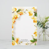 Elegante romantische krans van delicate gele bloem briefpapier (Staand voorkant)