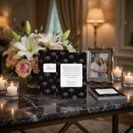 Elegante rouwkaart met zachte bloemen bedankkaart