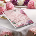 Elegante Roze Anjers Boho Bloemen - Naam Notitieblok<br><div class="desc">Voeg een vleugje verfijnde bloemenschoonheid toe aan alledaagse notities met dit gepersonaliseerde anjer bloemmotief notitieblok, ontworpen om elegant, tijdloos en veelzijdig aan te voelen. Perfect voor verjaardagscadeaus voor volwassenen, bruidsfeest favorieten, babyshower favorieten of algemeen dagelijks gebruik, dit notitieblok combineert zachte kleuren met gracieuze botanische details.</div>