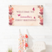 Elegante Roze Bloem Vlinder 1e Verjaardag Spandoek (Insitu)