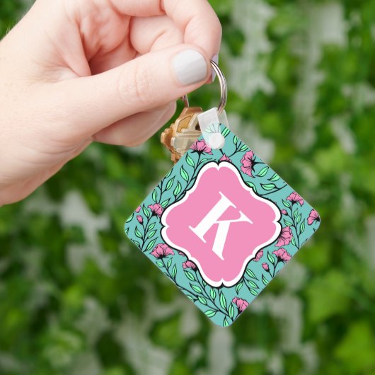 Elegante Roze Bloemen Sleutelhanger met Monogram (Hand)