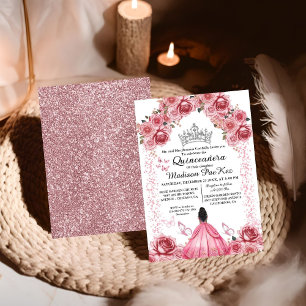 Elegante roze bloemenvlinder quinceanera kaart