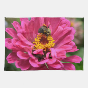 Elegante roze bloemige chrysant madeliefje honingb theedoek