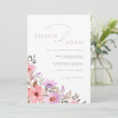 Elegante Roze Bloemige Monogram Bruiloft Kaart (Staand voorkant)