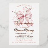 Elegante Roze Bow Parels & Wildflowers Quinceañera Folie Uitnodiging (Voorkant)