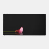 Elegante Roze Calla Lily Reflection Foto Bureaumat (Voorkant)