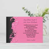 Elegante roze en zwarte bloemige bruiloft uitnodig kaart (Staand voorkant)