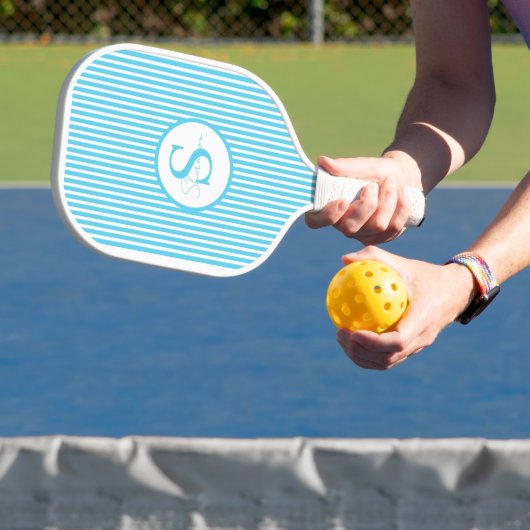 Elegante Roze Gestreepte Monogram Pickleball Paddl Paddle (Insitu)