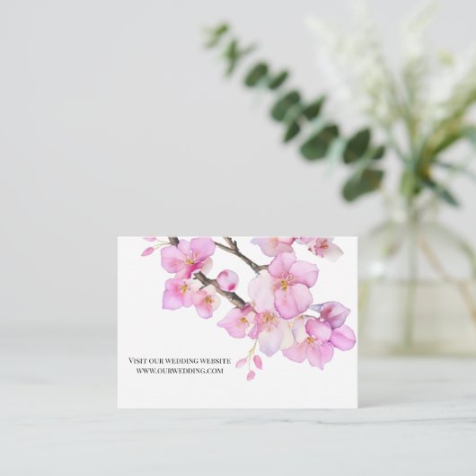 Elegante roze kersenbloesems QR bruiloft Informatiekaartje (Staand voorkant)