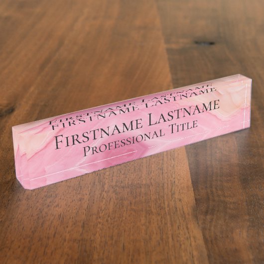 Elegante roze moderne marmeren acryl naambordje (Zijkant)