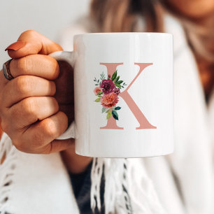 Elegante Roze Rode Bloemige Monogram Koffiemok
