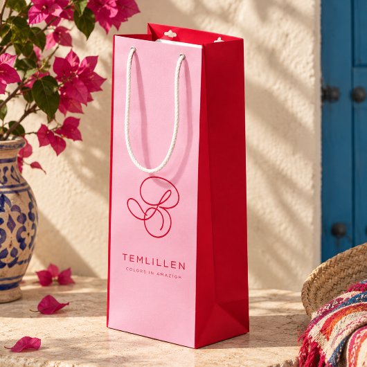 Elegante Roze & Rode Monogram Script Naam Wijn Cadeautas