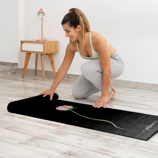 Elegante Roze Roos op Zwart Yogamat
