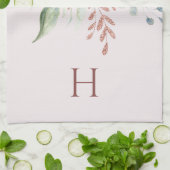 Elegante Roze Roos Pioen Bloem Monogram Theedoek (Gevouwen)