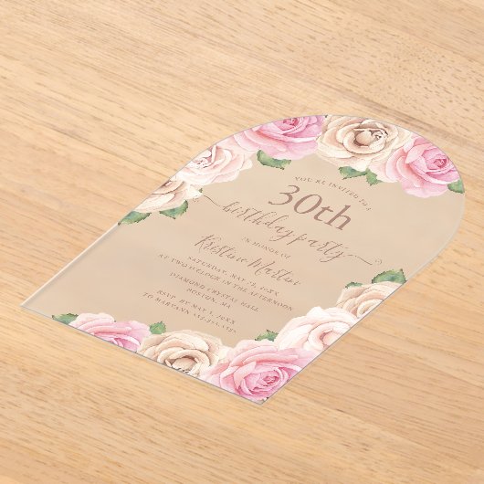 Elegante Roze Roze Bloemen Boog 30ste Verjaardagsf Acryl Uitnodigingen (Laagn)