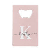 Elegante Roze Roze Grijs Script Monogram Creditkaart Flessenopener (Achterkant)
