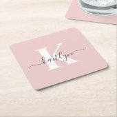 Elegante Roze Roze Grijs Script Monogram Kartonnen Onderzetters (Schuin)