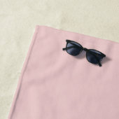 Elegante Roze Roze Grijs Script Monogram Strandlaken (In situ)