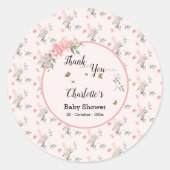 Elegante roze rozen met vlinders Baby shower Ronde Sticker (Voorkant)